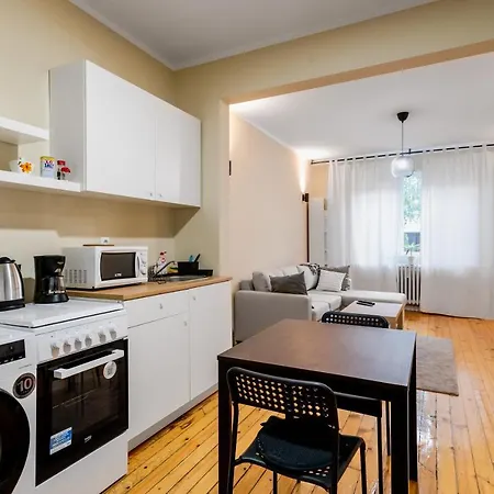 Apartmán Charming One-bedroom Flat With Access To Garden *